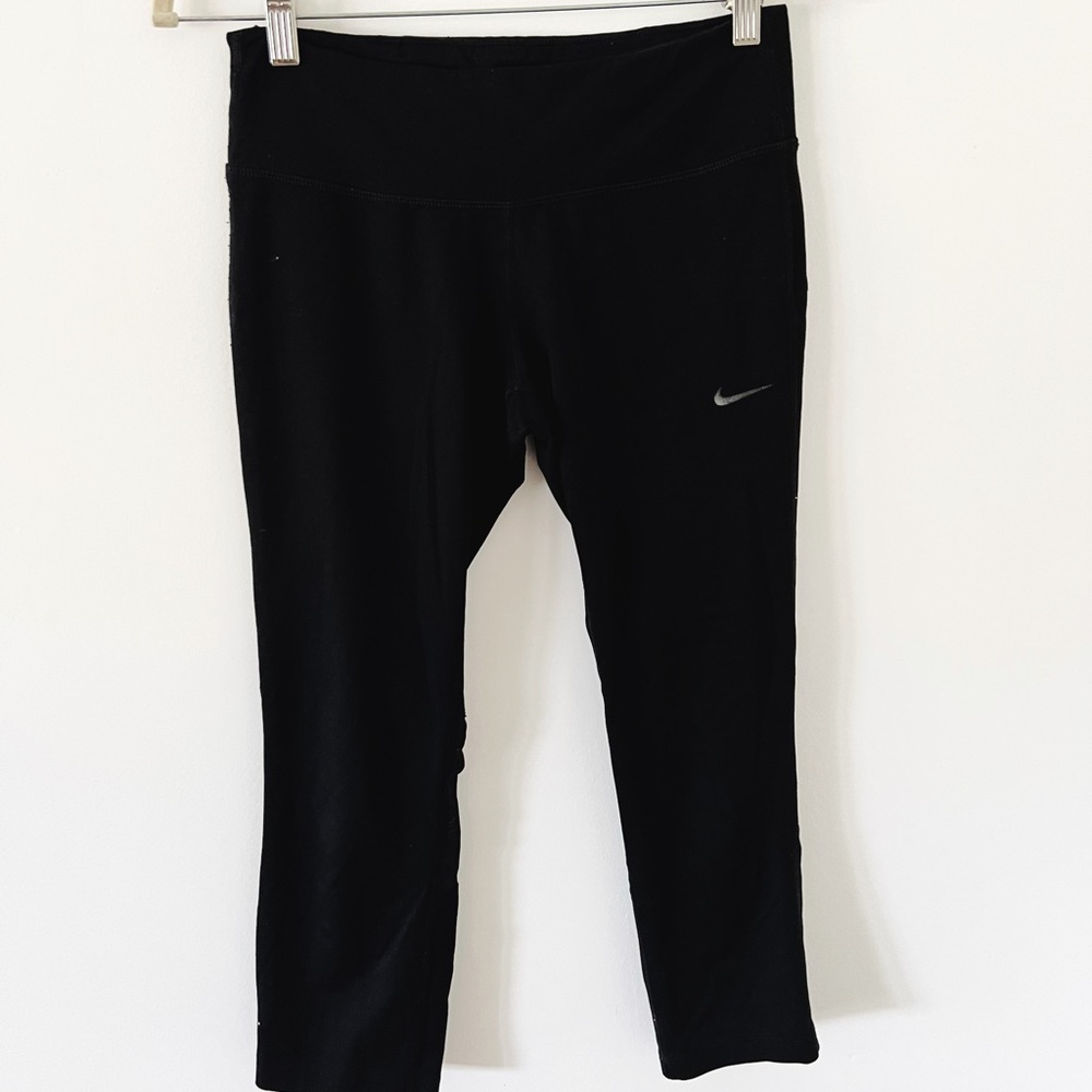 Women’s Nike cropped legging, size small